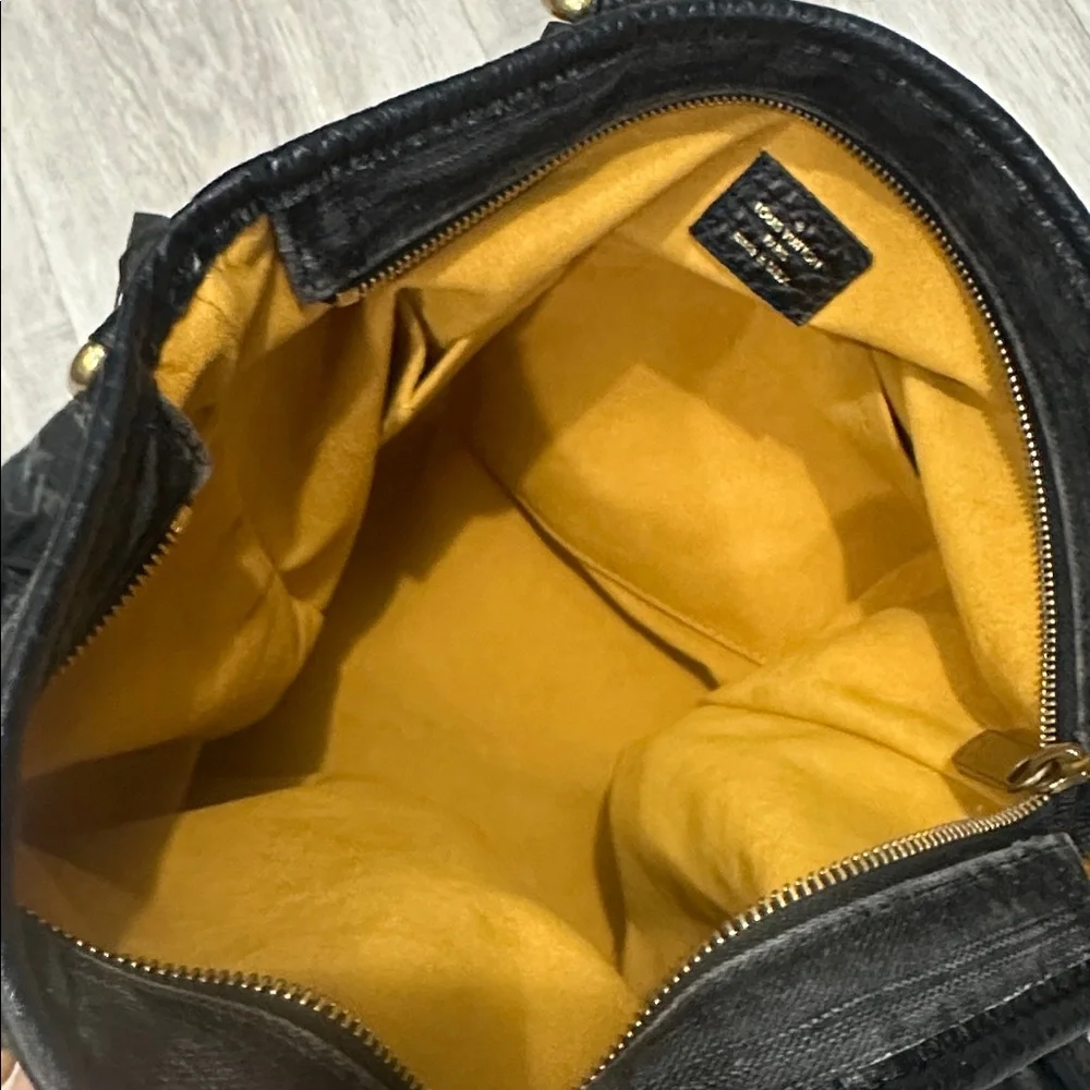 Louis Vuitton Neo Cabby Denim Handbag - Picture 11 of 17